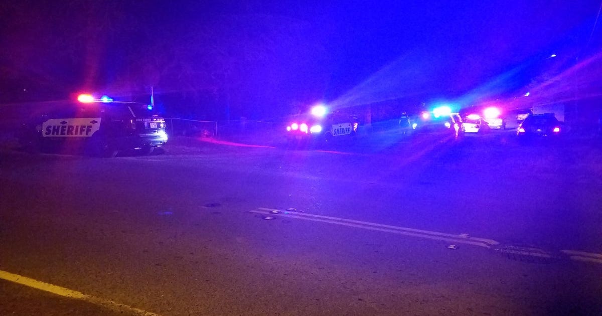 Man found shot, critically injured in a vehicle in Skyway | FOX 13 Seattle