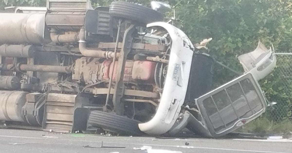 2 killed in SUV, semi collision on Pacific Highway in Milton | FOX 13 ...