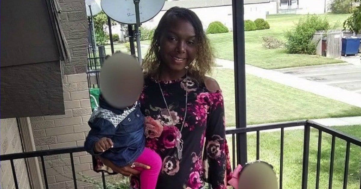 Mom accused of leaving two toddlers in a car in freezing temperatures ...