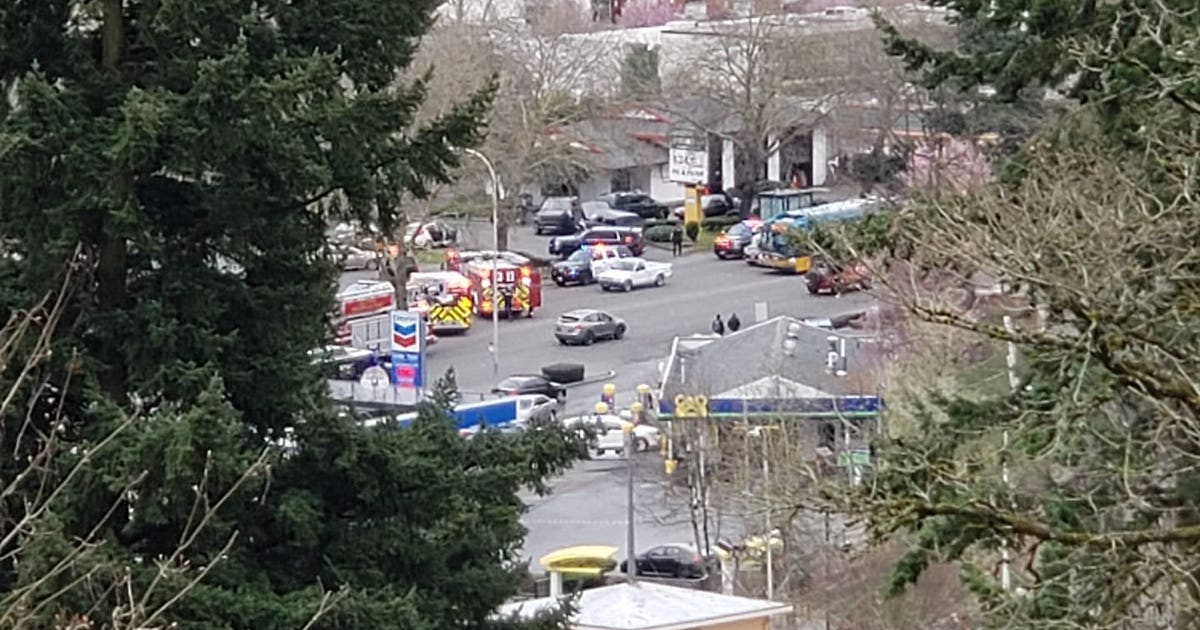 Police searching for suspect after deadly shooting in Renton | FOX 13 ...