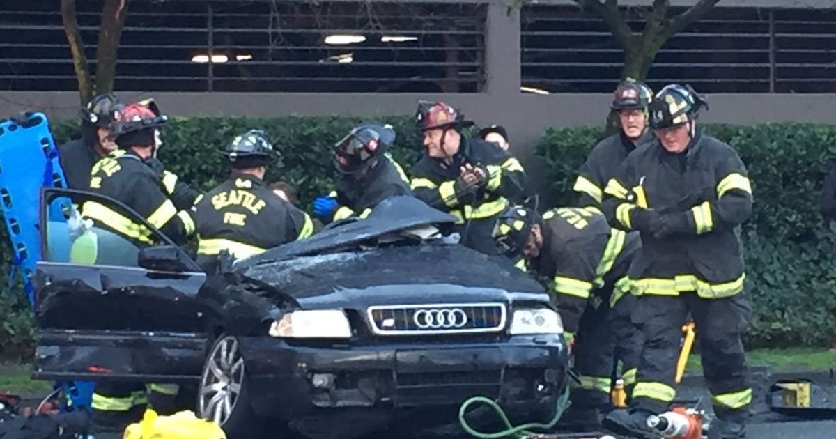 Six people injured in 4-car crash in Seattle | FOX 13 Seattle