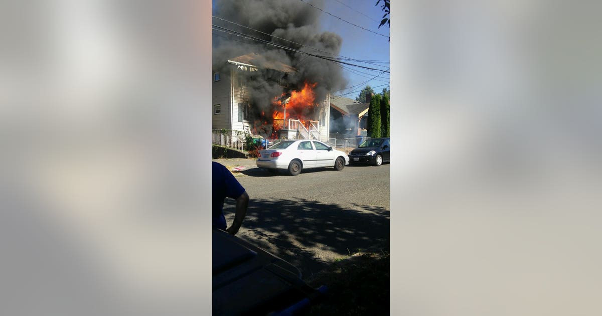 Fire destroys apartment building in Seattle's Central District | FOX 13 ...