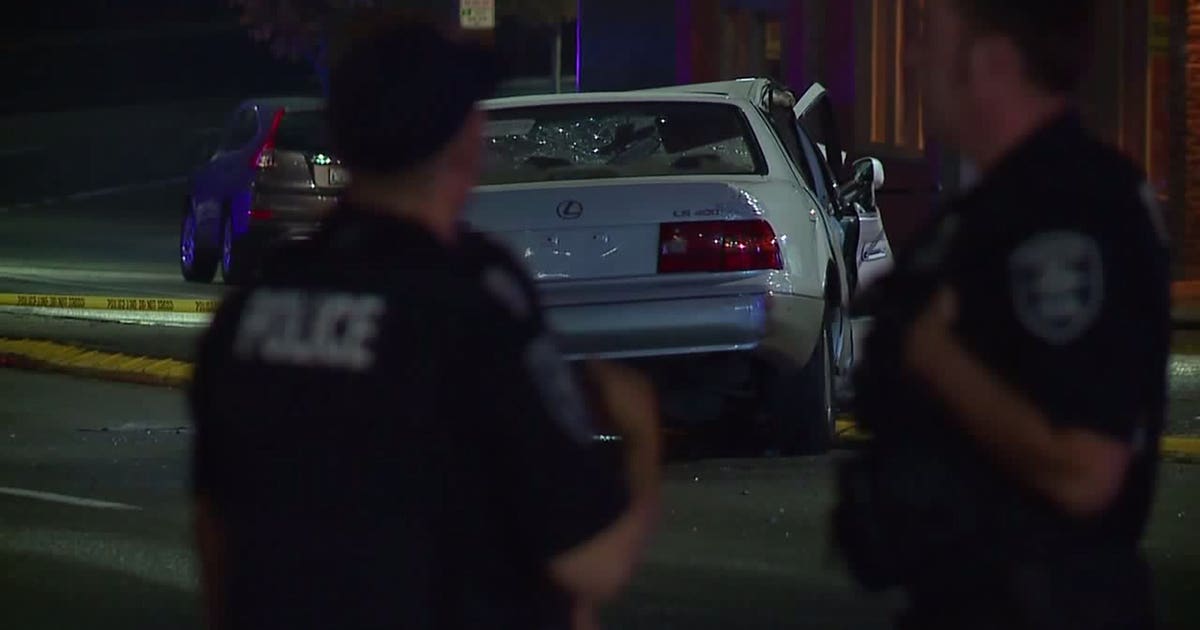 One dead after three-car crash in Seattle | FOX 13 Seattle