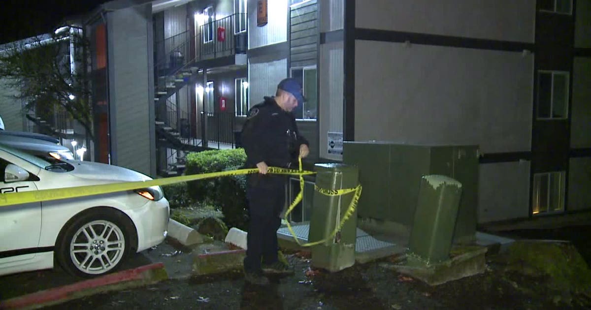 One dead after double shooting at Kent apartment complex | FOX 13 Seattle