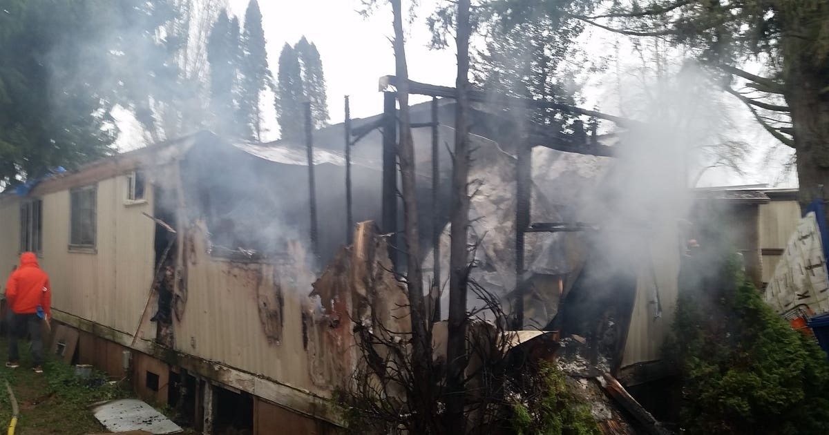Husband dies trying to save wife from fire in Kent | FOX 13 Seattle