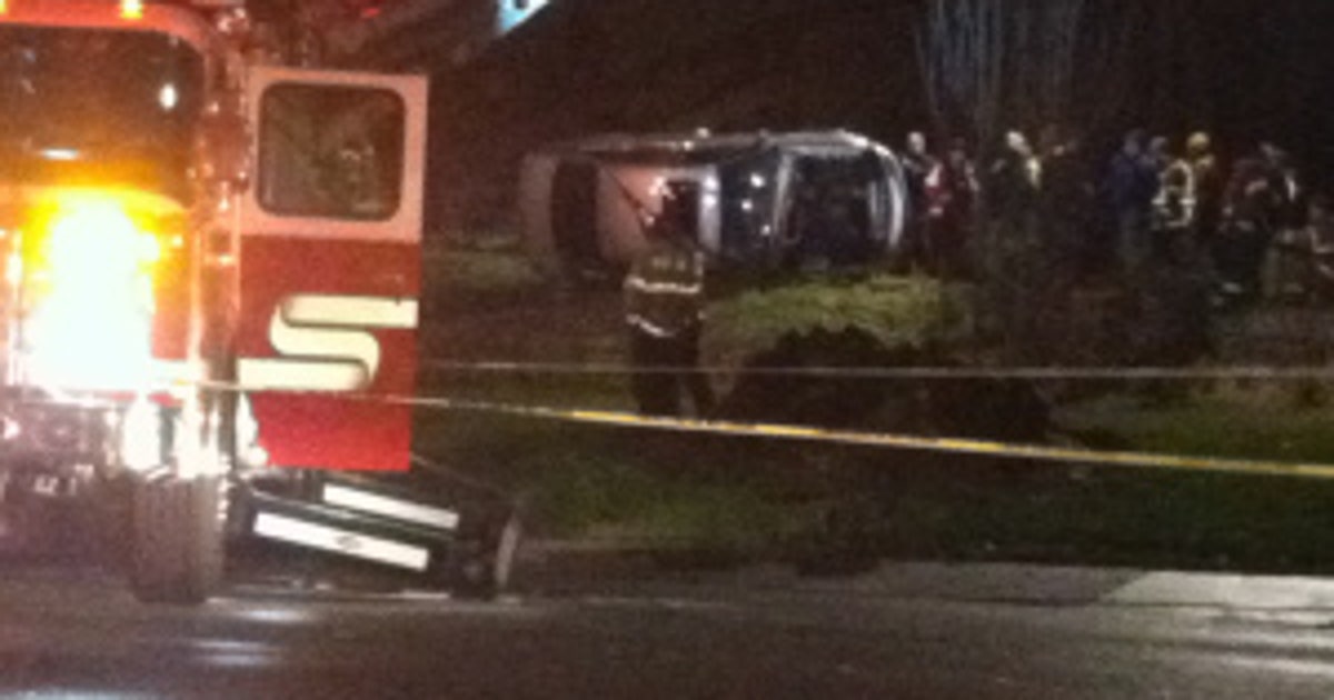 Two bodies recovered from submerged car | FOX 13 Seattle