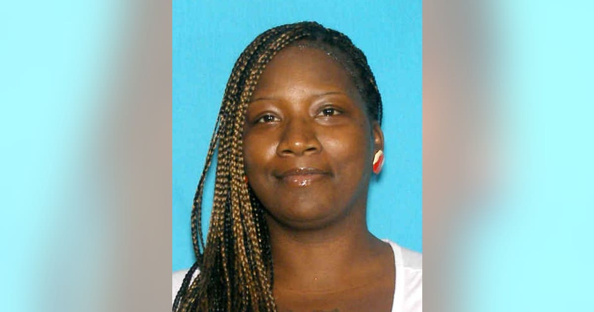 Seattle police seek woman, 35, in boyfriend's stabbing death | FOX 13 ...