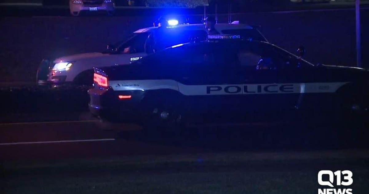 Man in crosswalk struck by a police car in Federal Way, troopers say ...