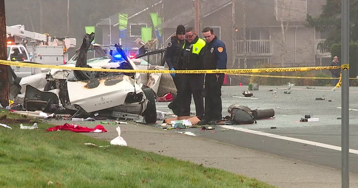 Toddler, man killed in south Everett crash | FOX 13 Seattle