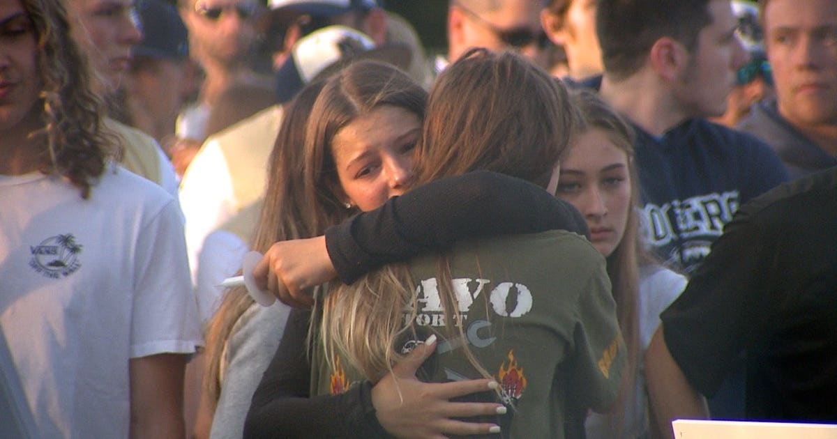 Hundreds gather to mourn South Sound teen killed in crash | FOX 13 Seattle