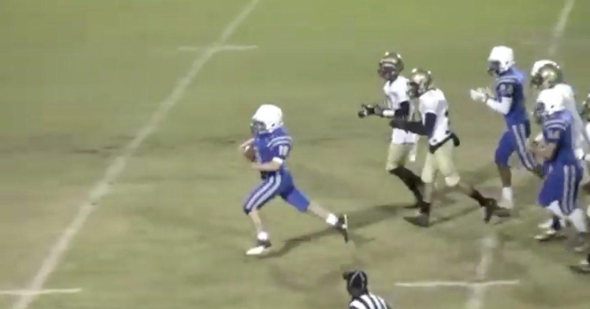 Player with cerebral palsy scores 80-yard touchdown as both teams cheer ...