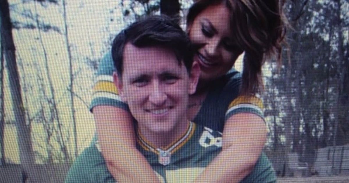Veteran with spinal-cord injury holds wedding at Seattle VA on Veterans Day