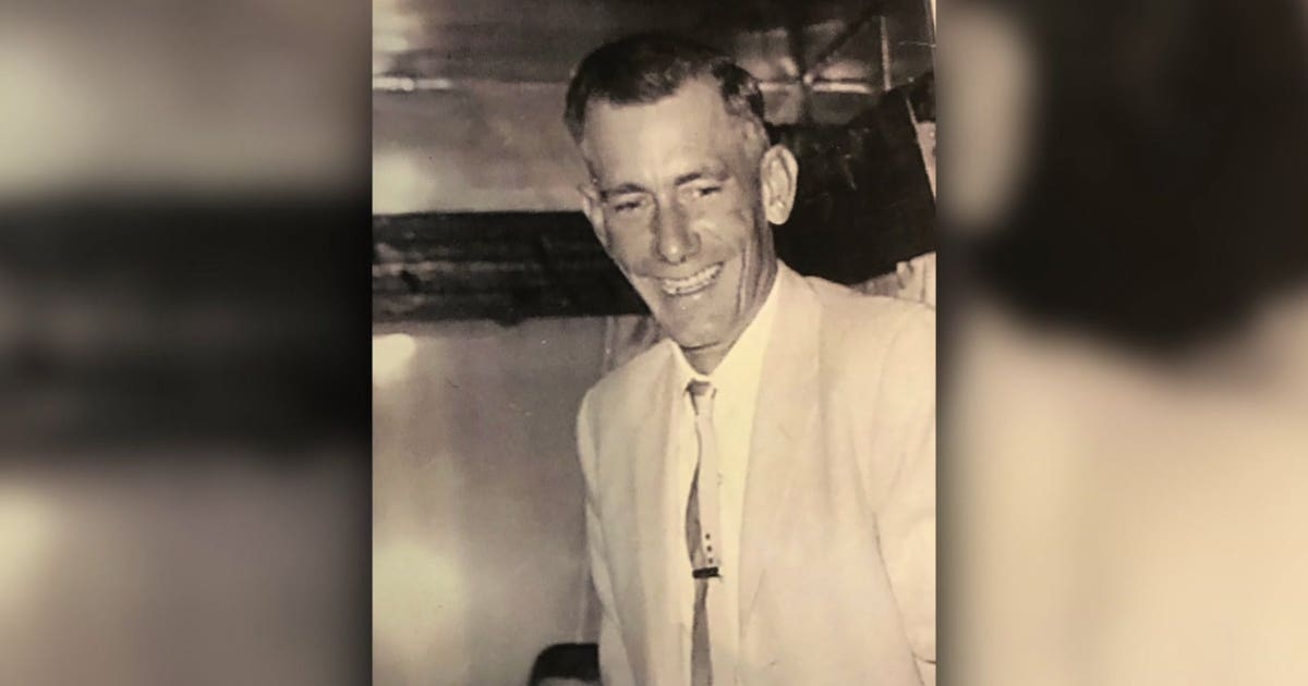 Detectives search for answers in cold case that began with a frantic ...