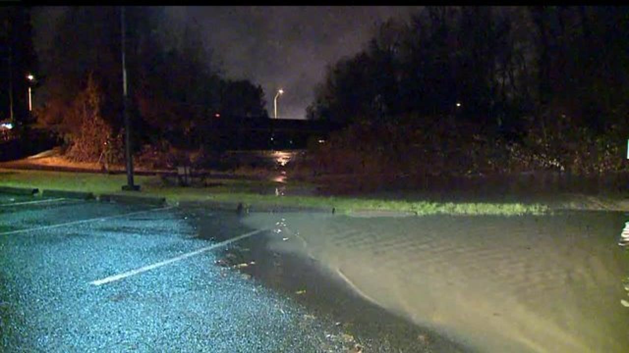 Puyallup River Overflows Banks Other Flood Warnings National Park   Promo241255800 