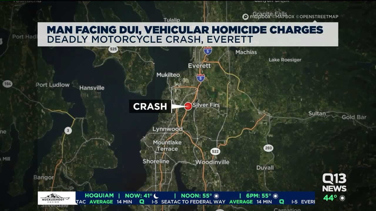 Passenger killed, driver critically injured in Everett motorcycle crash