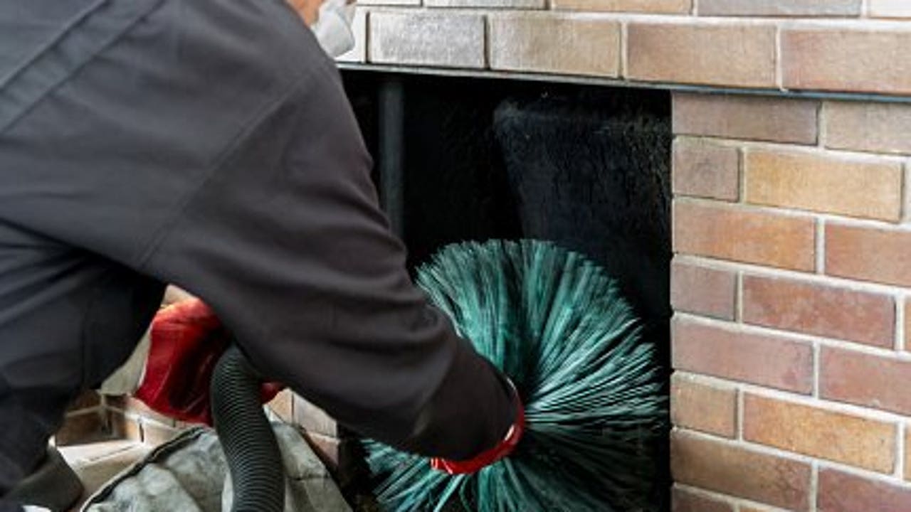 Hiring a chimney sweep, is it value it? Sure! Hiring a chimney sweep, is it value it? Sure!