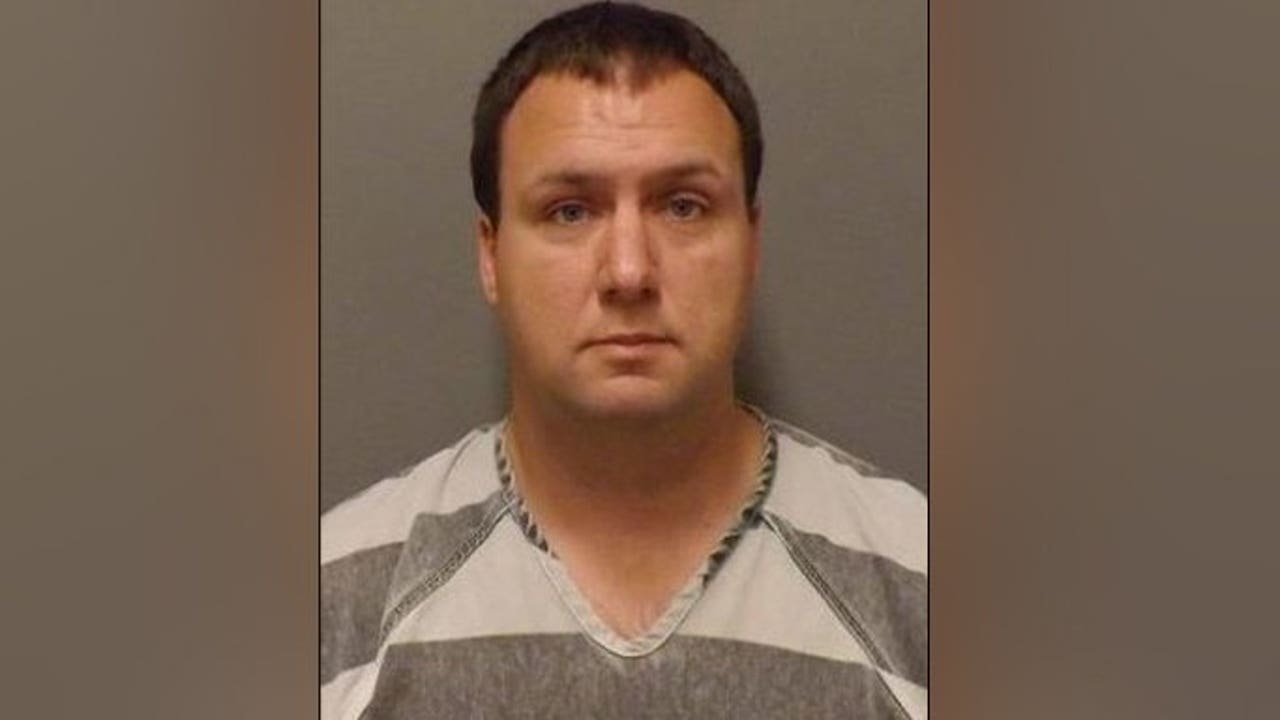 Iowa Teacher Faces 140 Counts After Allegedly Sexually Abusing Students ...