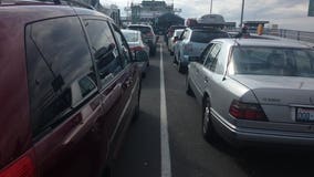 WSDOT  says holiday traffic will remain congested through Saturday