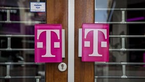 FCC calls hours-long T-Mobile service outage ‘unacceptable’