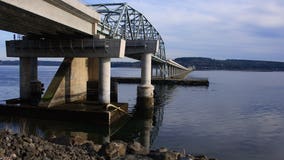 Hood Canal Bridge closes for hours due to mechanical issue