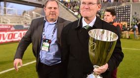 Commentary: Contract extension is expected, but no reason to hesitate any longer to re-sign Schmetzer
