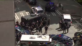 3 Seattle police officers shot, wounded after robbery call; 1 suspect killed, 2 others in custody