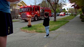 Seattle Police encourage you to wave to first responders Friday night