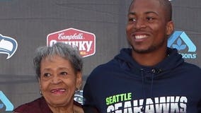 Seahawks star receiver Tyler Lockett shares special bond with great grandma: 'She helped take care of me'