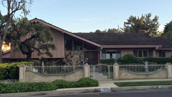 Iconic 'Brady Bunch' house goes on the market after nearly 50 years