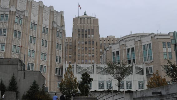 Harborview Medical Center visitors required to show proof of vaccination or negative test