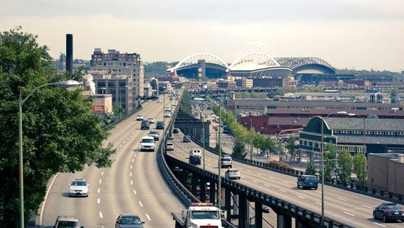 Alaskan Way Viaduct closes for two weeks starting April 29 as Bertha digs underneath