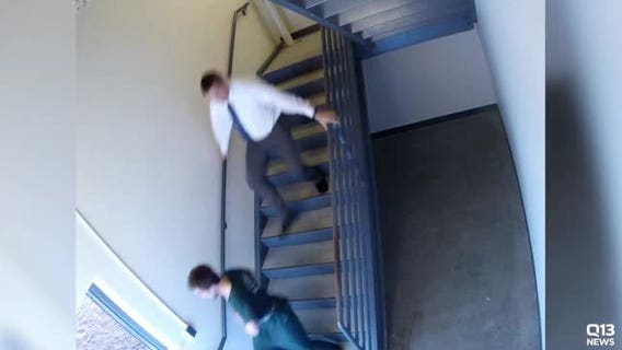 VIDEO: Washington judge chases inmates trying to escape courtroom