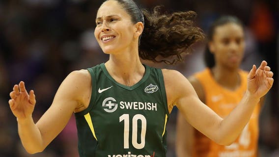 Seattle Storm re-signs Sue Bird