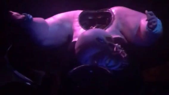 Disneyland Ursula loses head, terrifies everyone