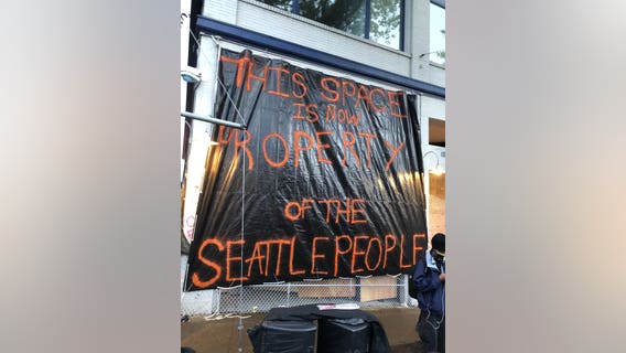 Protesters take over streets outside abandoned SPD East Precinct