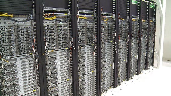 Microsoft opens data center pilot project run on fuel cells