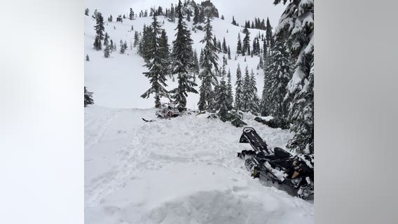 Issaquah snowmobiler dies in Kittitas County avalanche