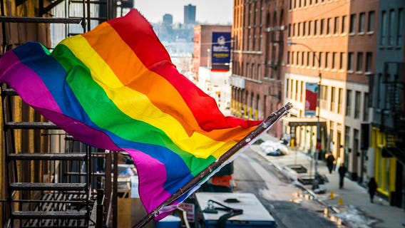 Seattle dads hold mini Pride parade with their kids, neighbors