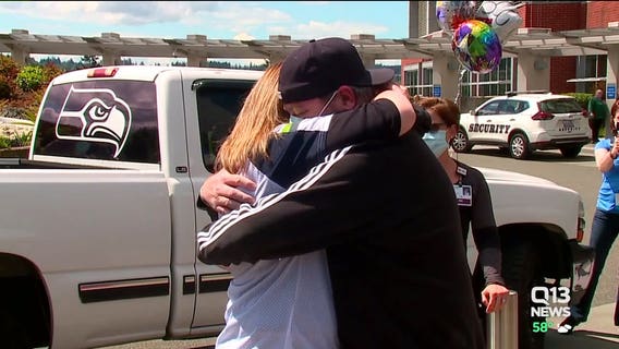 COVID-19 survivor leaves Tacoma hospital to cheers, applause
