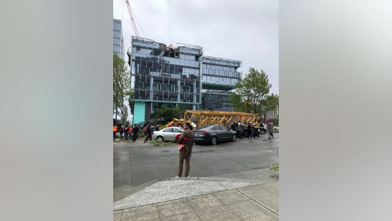'It was terrifying:' Construction crane crushes cars in Seattle