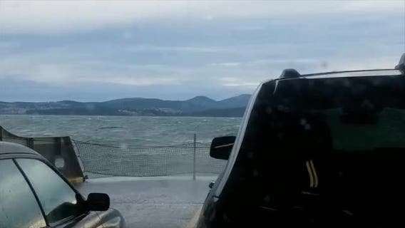 VIDEO: Huge waves drench cars on ferry headed to Anacortes