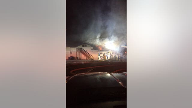 Crews battling fire at commercial building in Lake Stevens