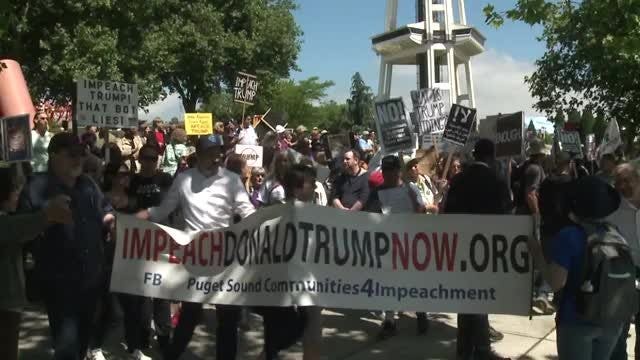 Seattleites join thousands across the U.S. calling for Trump impeachment