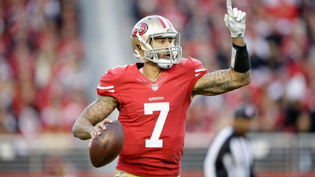 49ers Quarterback Kaepernick refuses to stand during national anthem