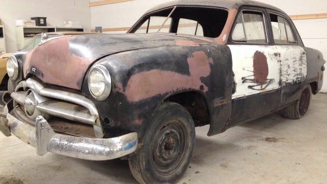 Volunteers to restore 1949 Ford WSP patrol car for Seattle Metropolitan Police Museum