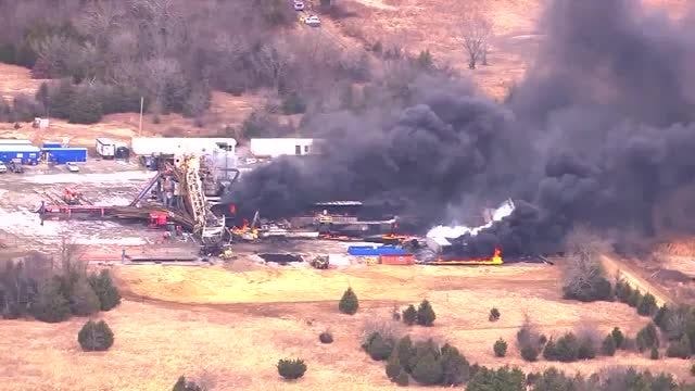 Sheriff: 5 workers presumed dead in Oklahoma rig explosion