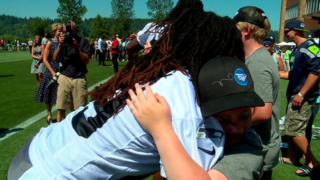 Local kids with amputations get surprise meeting with Seahawks' Shaquem Griffin