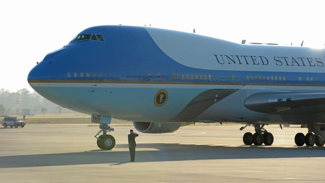 Trump, Boeing strike $3.9 billion Air Force One deal