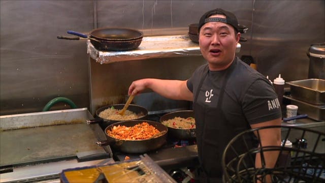 Bonds of friendship leading White Center restaurant to give back