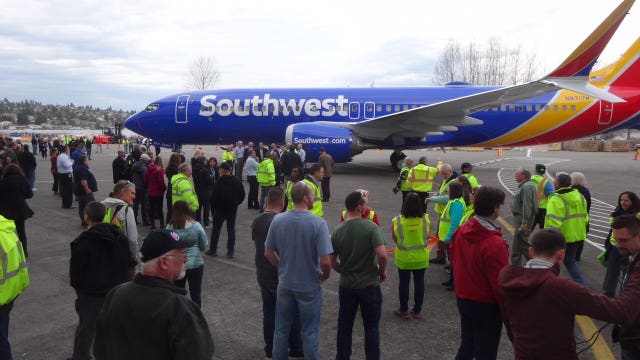 Boeing's Renton plant builds 10,000th 737 aircraft